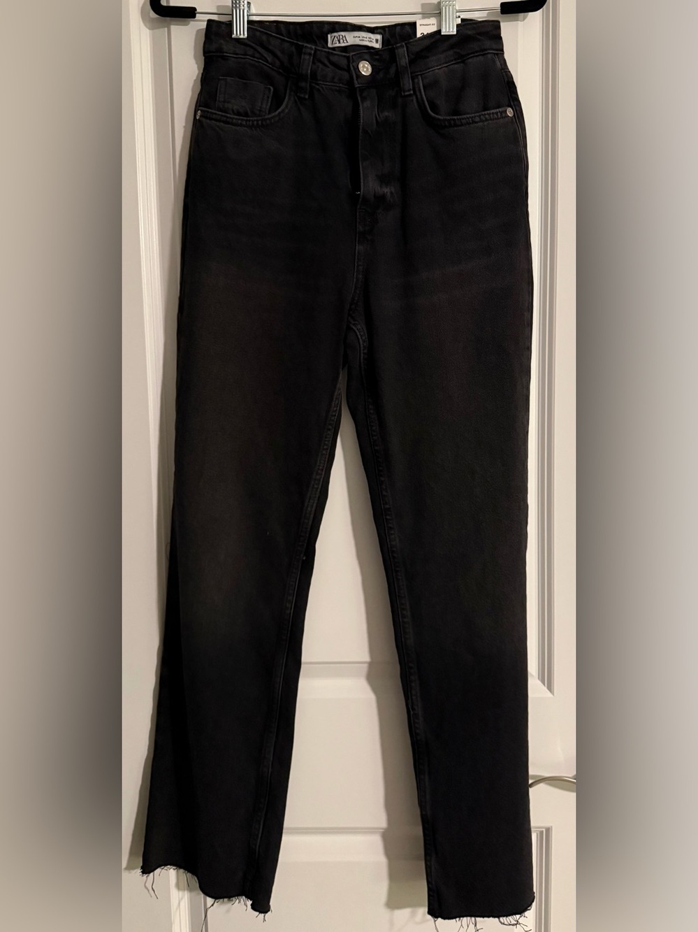 NWT Zara Black Straight-Leg Jeans - US Size 2